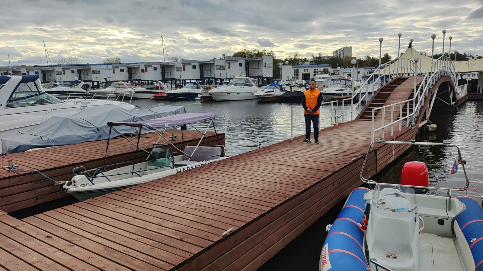 Bdf15274 B442 4317 9f73 B83c91664367